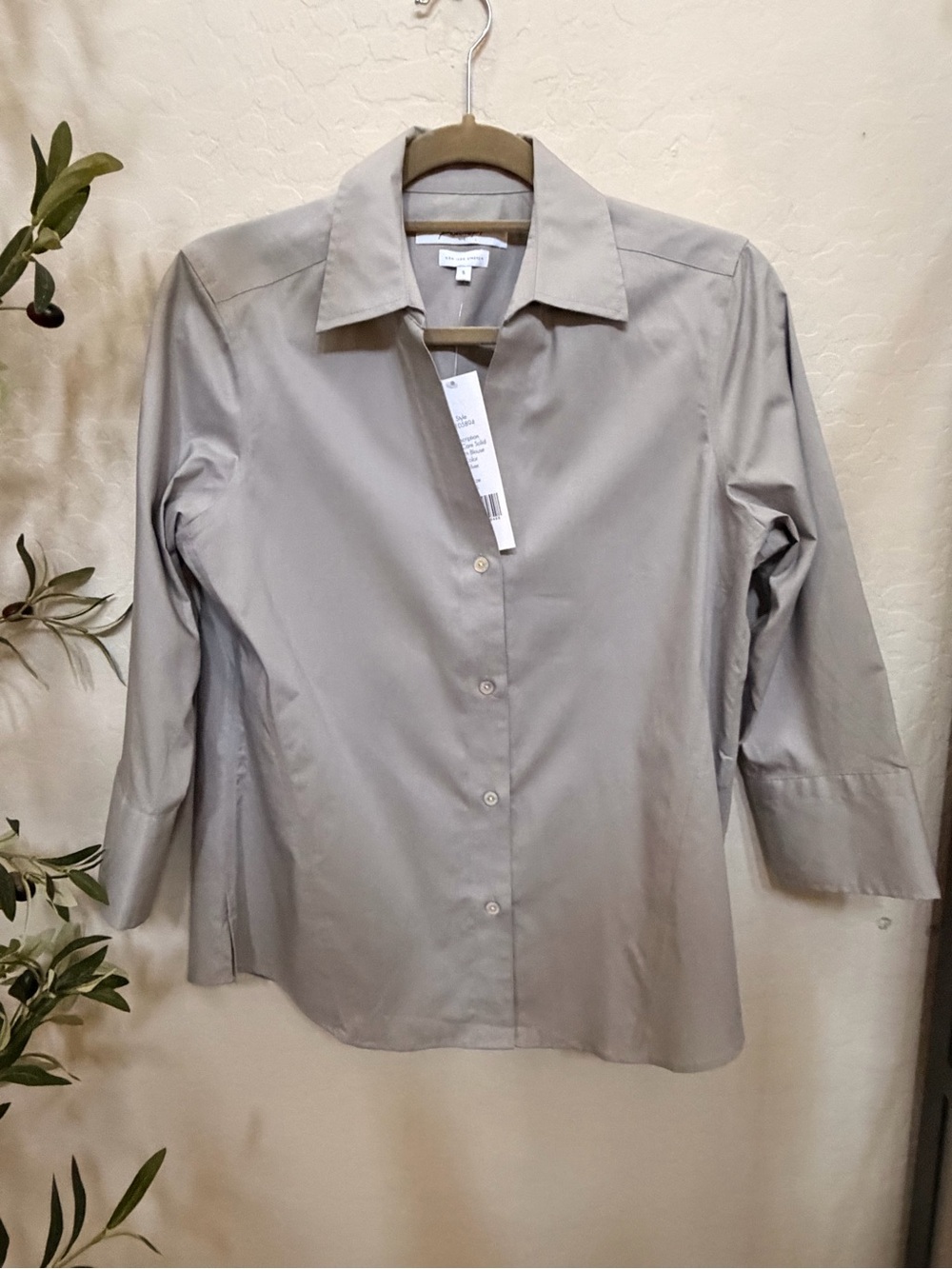 Foxcroft Light Gray Button-Up Blouse - Picture 2 of 7